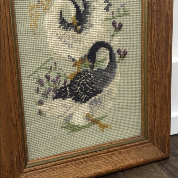 Geese Framed Under Glass Needlepoint Crafting Not Signed Vintage 1960-70's - Picture 4 of 5